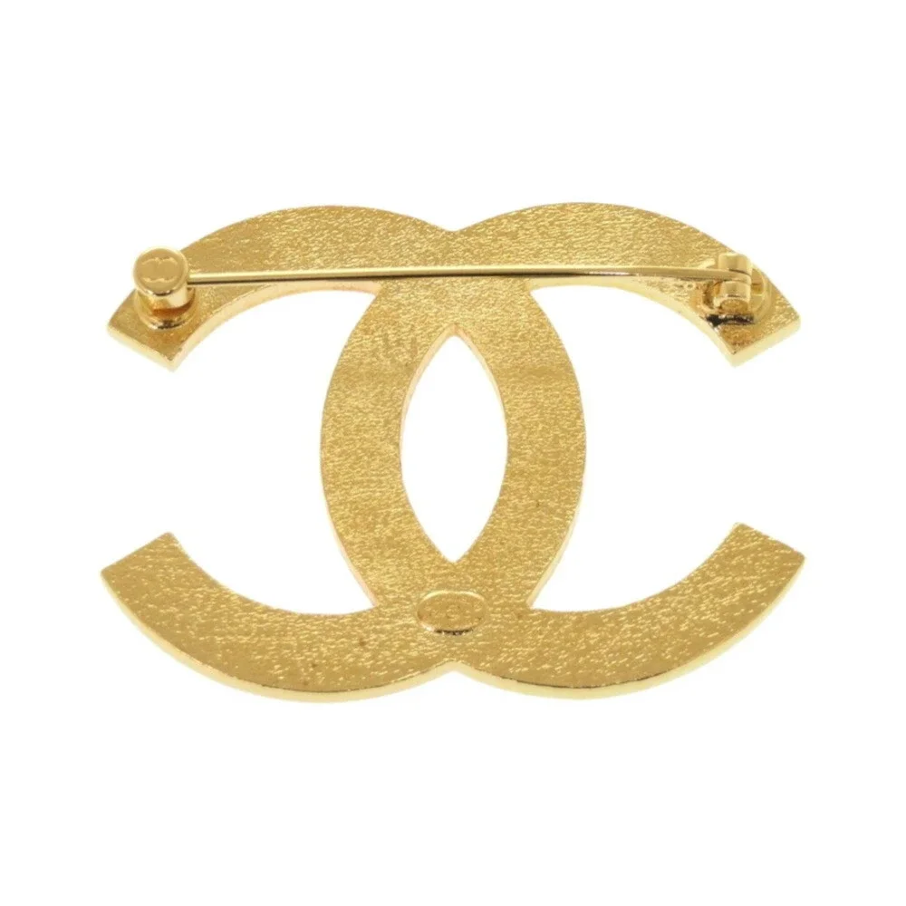 CHANEL pink logo